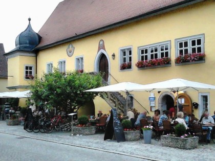 照片: Weinbistro Frickenhausen